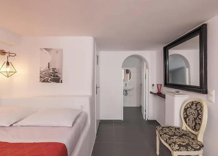 Artemoula's Aparthotel 4*
