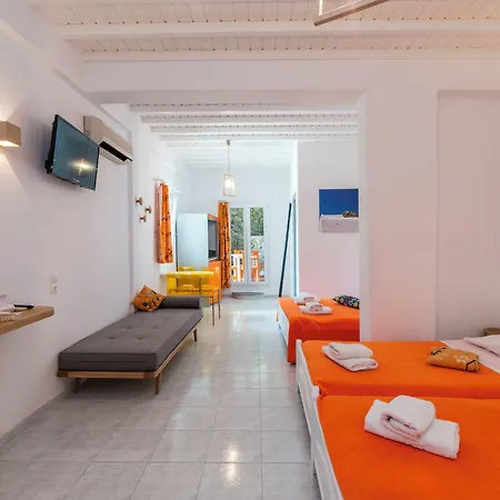 Artemoula's Studios Aparthotel 4*