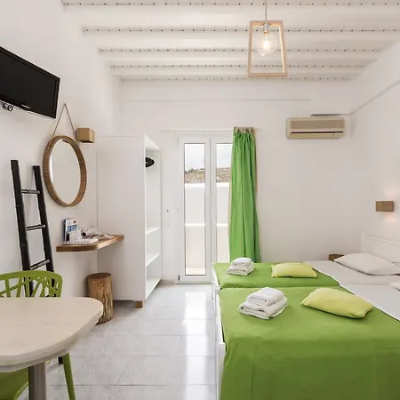Apartahotel Artemoula's