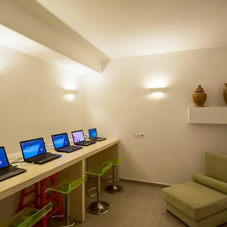 Artemoula's Studios 4*