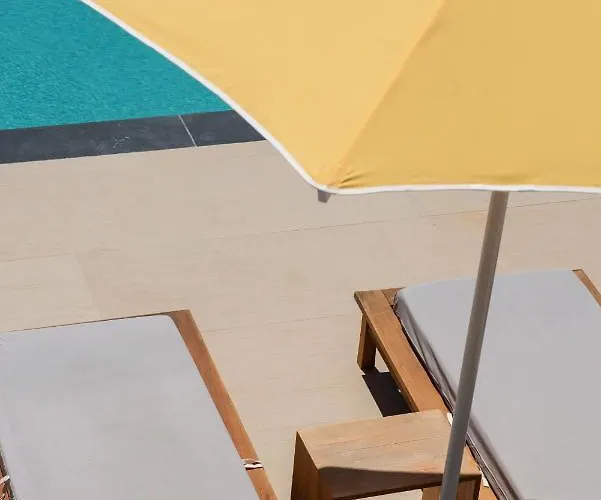 Aparthotel Artemoula's